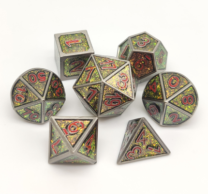 Dobbelt het hand Gesneden Polyhedral Metaal 7 die Stuk voor Tafelblad RPG wordt geplaatst