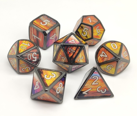Het Handcraftveelvlak Minirpg dobbelt het Materiaal van de Zinklegering voor Inzameling