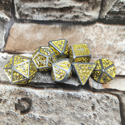 Pokemon kaart Groothandel Glow Polyhedral Black chip Dice Sets Polyhedral