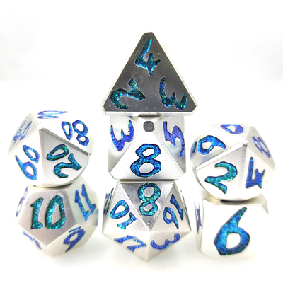 De met de hand gemaakte Goud Geplateerde Douane dobbelt Milieumetaal dobbelt Polyhedral Pale Green Silver
