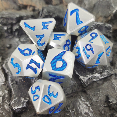 Luxe 7 Stuks Set Stevig Voor Dungeon And Dragon Hand Gieten Polyhedrale Dobbelstenen Zilver Blauw Voor Rpg En Dnd Game