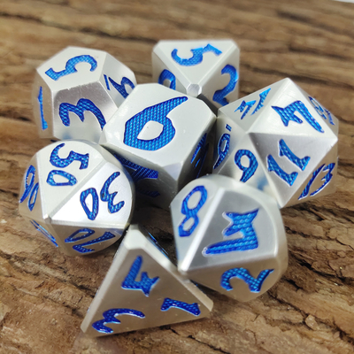 Luxe 7 Stuks Set Stevig Voor Dungeon And Dragon Hand Gieten Polyhedrale Dobbelstenen Zilver Blauw Voor Rpg En Dnd Game
