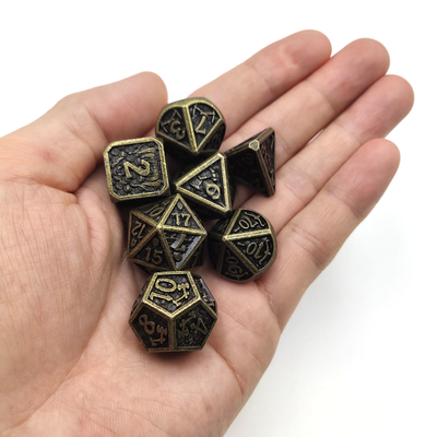 Het tafelbladgokken dobbelt Vastgesteld Polyhedral Slijtvast Metaal Geel Mini Dice Metal Antiwear For