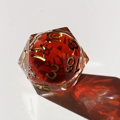 RPG spel Bloed dobbelstenen set Rood Liquid Core Dobbelstenen Hars Draak En Dungeon