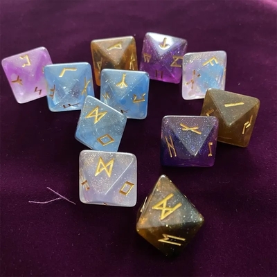D8 Viking Runes Polyhedraal dobbelstenen van Labradorite Elder Futhark / waarzeggerij dobbelstenen voor kristallen kijken