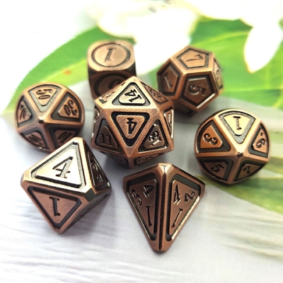 Antieke bronzen metaal dobbelstenen set Vijfde persoon Spel kleuren Stray Earth Alloy dobbelstenen
