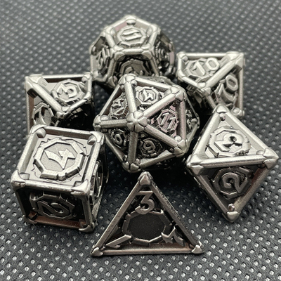 Gepersonaliseerd Metal Multi-Face Dice Dnd Rpg Coc Desktop Game Draagbaar