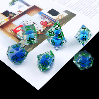Transparante blauwe vloeibare natuurlijke hars desktop spel dobbelstenen set dnd dobbelstenen