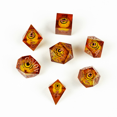 Blijf tot laat op. Oog plus gele hars desktop spel dobbelstenen set.