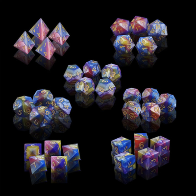 Drie kleuren marmeren hars Rpg dobbelstenen met universeel logo