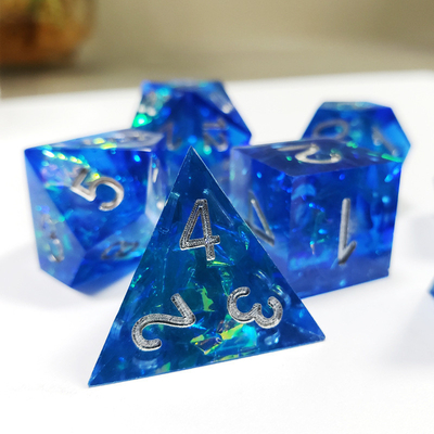 Blue Ocean Heart Crystal Resin Boarding Dice Set Dragon en Dungeon