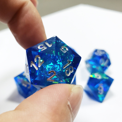 Blue Ocean Heart Crystal Resin Boarding Dice Set Dragon en Dungeon