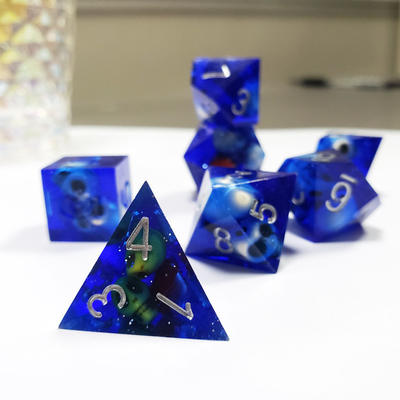 Blauw kristal schedel hars boarding dobbelstenen set draak en kerker
