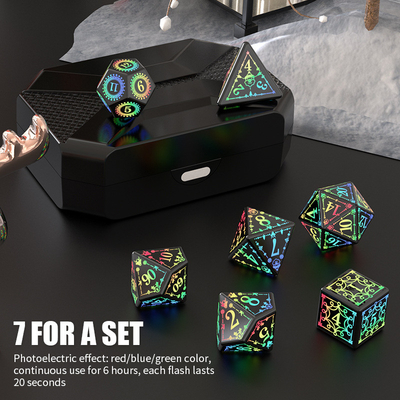 Kerstelementen LED oplaadbare dobbelstenen set Dragon And Dungeon