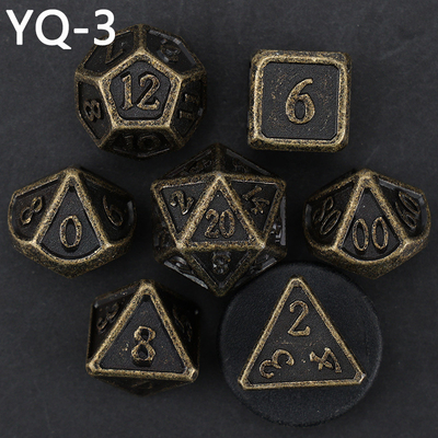 Gepersonaliseerde metalen DND dobbelstenen kleur massief polyëder metalen dobbelstenen set met zilveren cijfers, gebruikt voor schaakbord spel D &amp; D