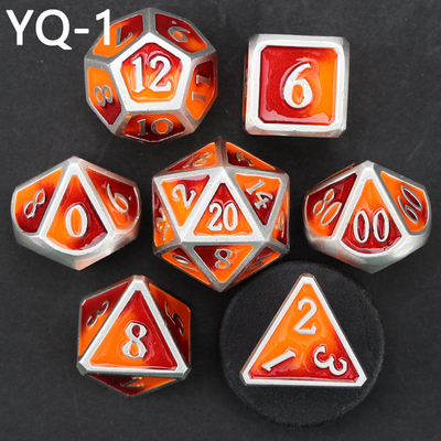 Gepersonaliseerde metalen DND dobbelstenen kleur massief polyëder metalen dobbelstenen set met zilveren cijfers, gebruikt voor schaakbord spel D &amp; D