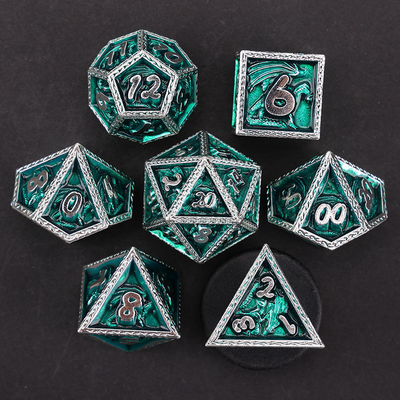 Groene DND Dragon en Dungeon Metalen dobbelstenen Set Customized Gepersonaliseerde Rune dobbelstenen Set