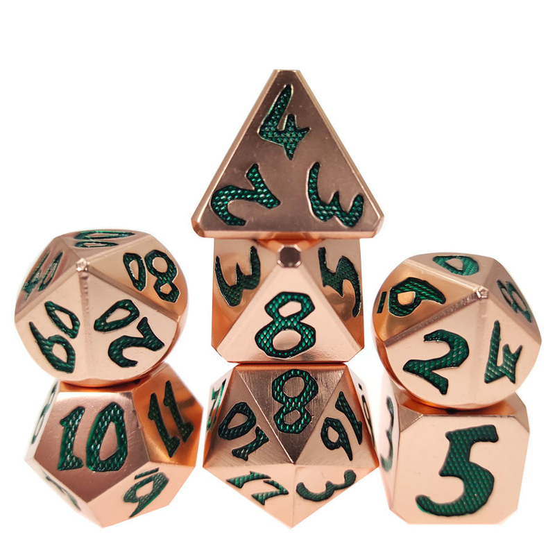 Het lichtgroene het Metaalhand van het Koper Materiële Spel Draagbare Scherpe Polyhedral Gieten dobbelt Reeks